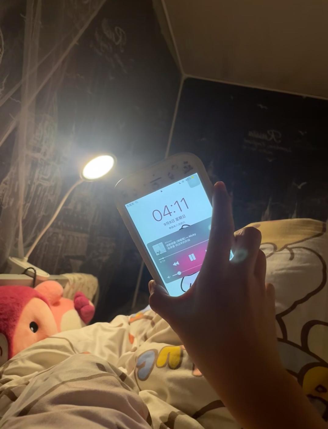 人到中年奉劝大家没什么事千万别熬夜不要觉得没什么年轻时候是没什么不管