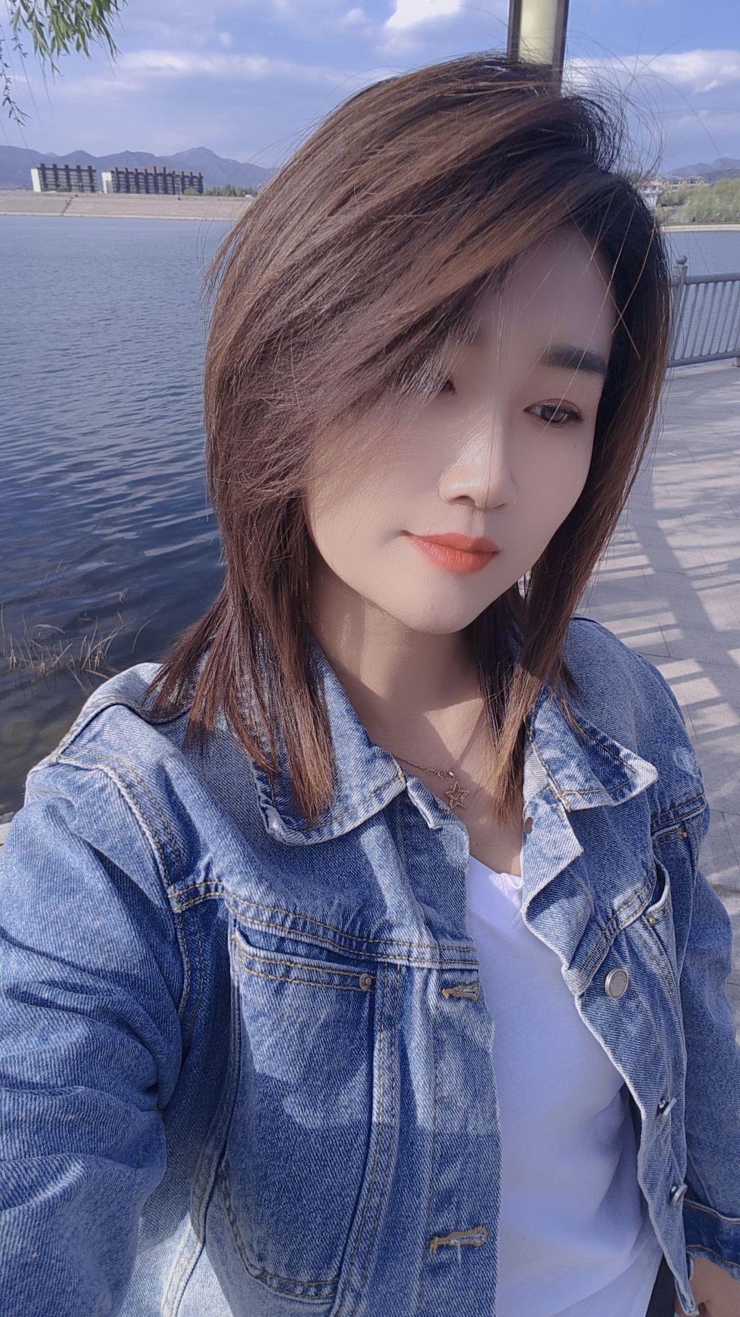 人生其实有很多东西是，可有可无，可去可留的，一生很短，没有什么大彻大悟...