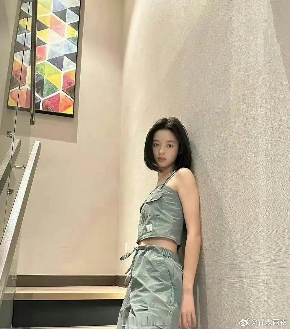 统一订的房间大家都是一样的，怎么还给认为其他了？咱说也是特别离谱了黄杨钿甜房间