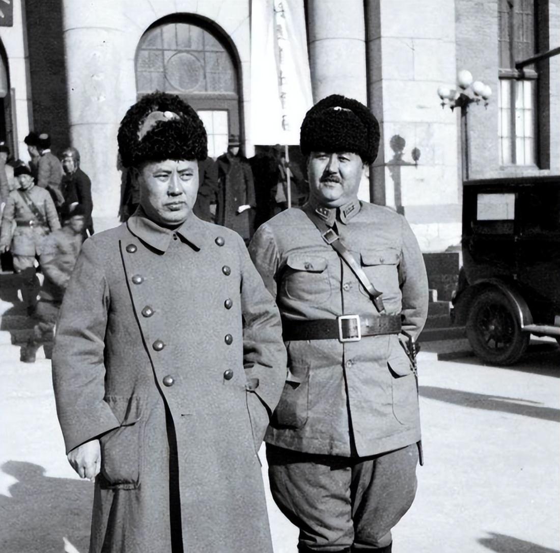 1956年，傅作义几次请求毛主席释放陈长捷，也几次去功德林探望他。陈长捷每次见了