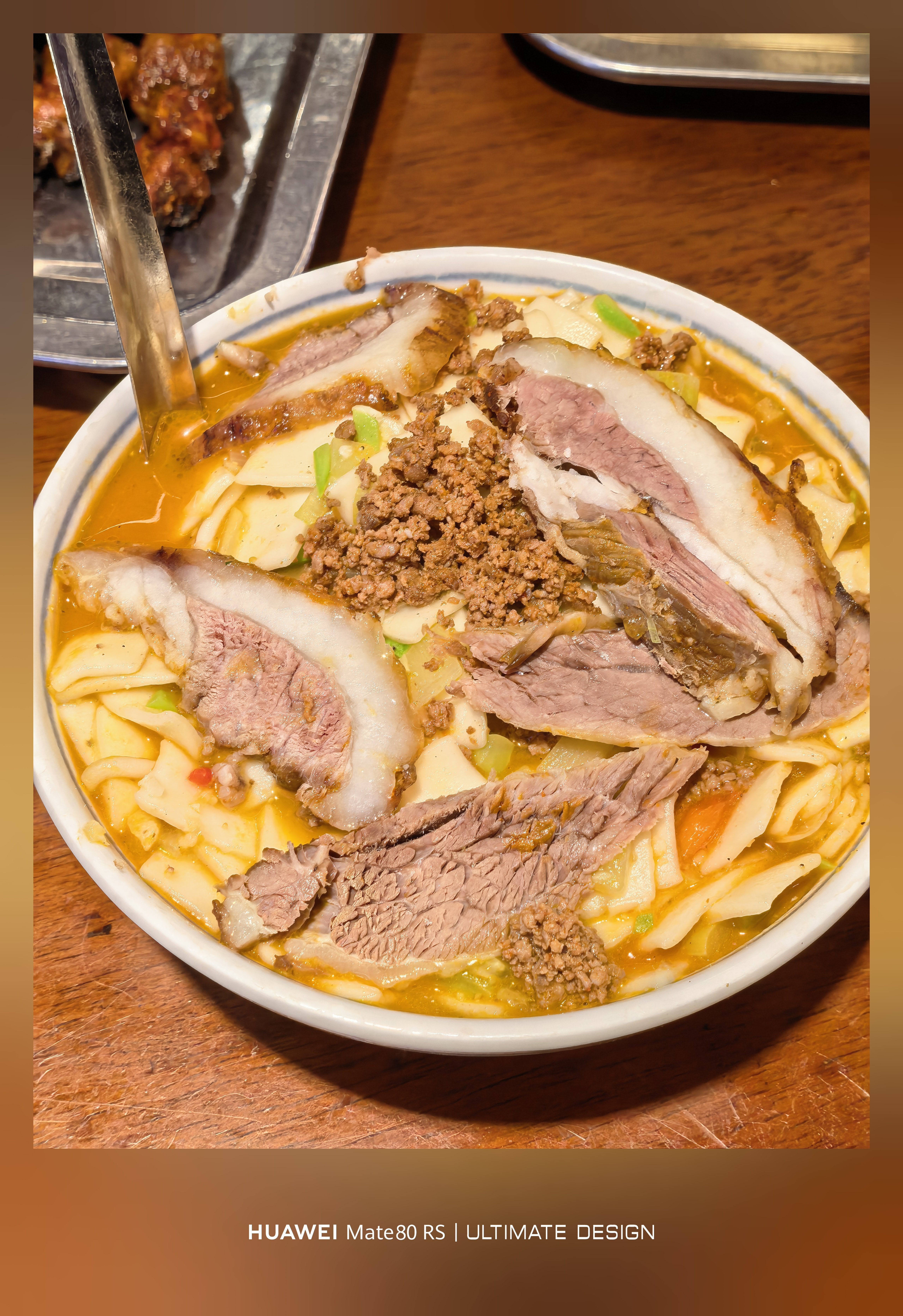 这家的烤肉和面片，又封神了