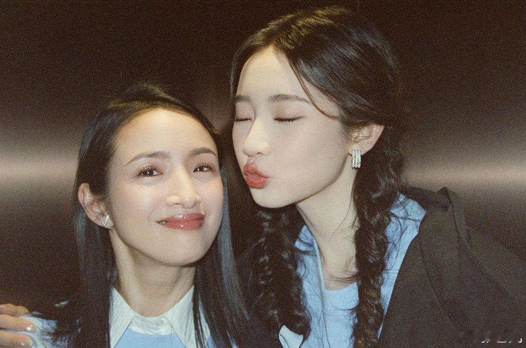 张艺凡人前人后两副面孔张艺凡人前女明星人后不认识建议给张艺凡颁一个“变脸最快女