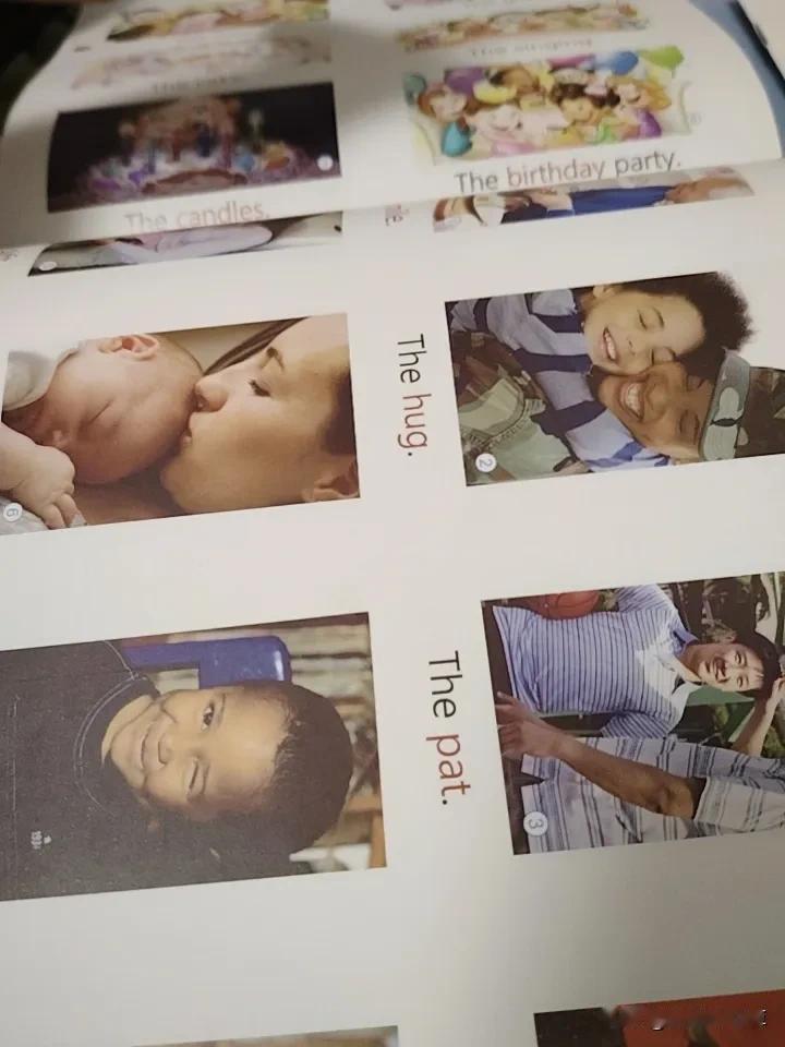 一年级的儿子英语分级阅读RAZ的AA级还没读完，今天陪儿子读英语，英语的确需要提