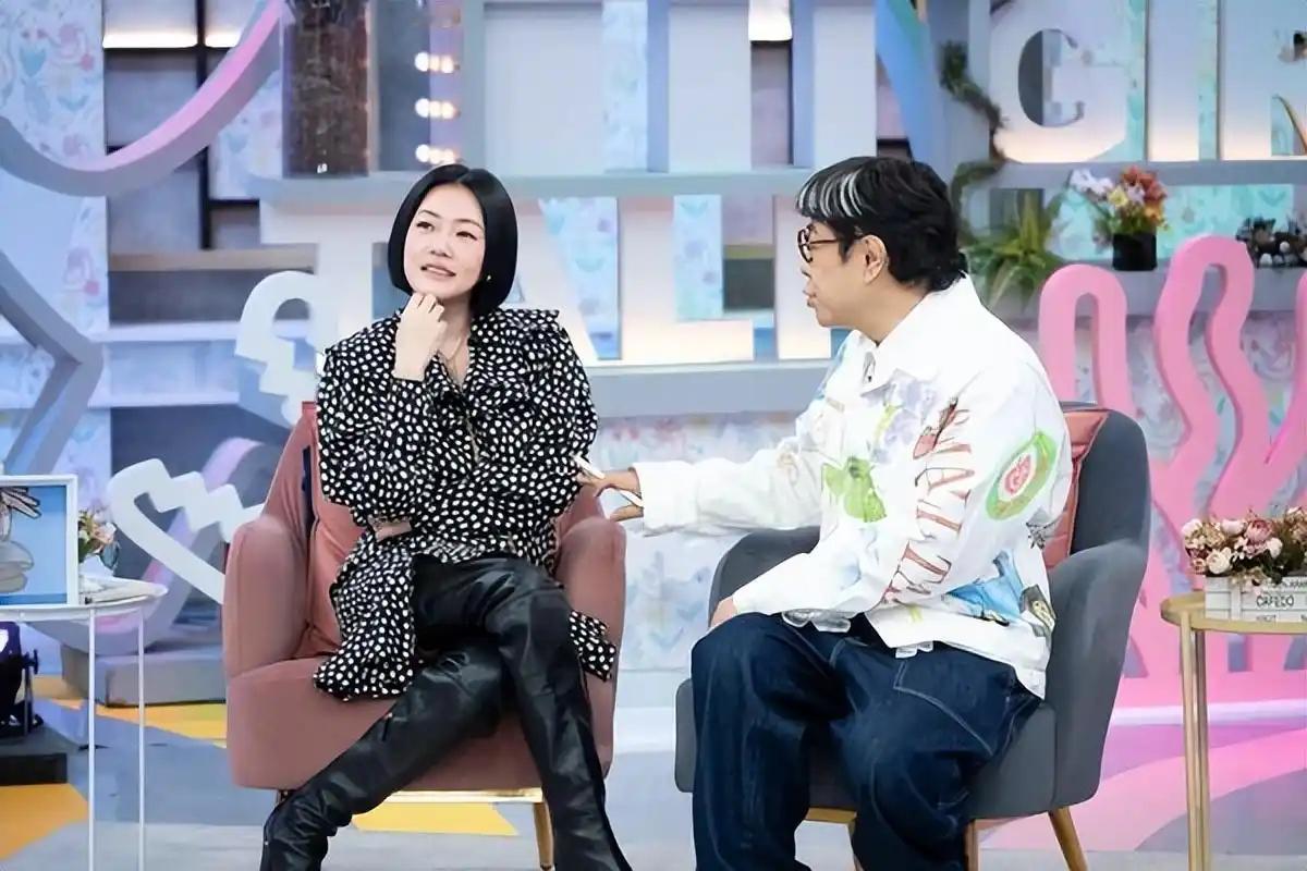 小S终于承认日本那趟旅行是这辈最错误的事。小S终于袒露自己的心声了。