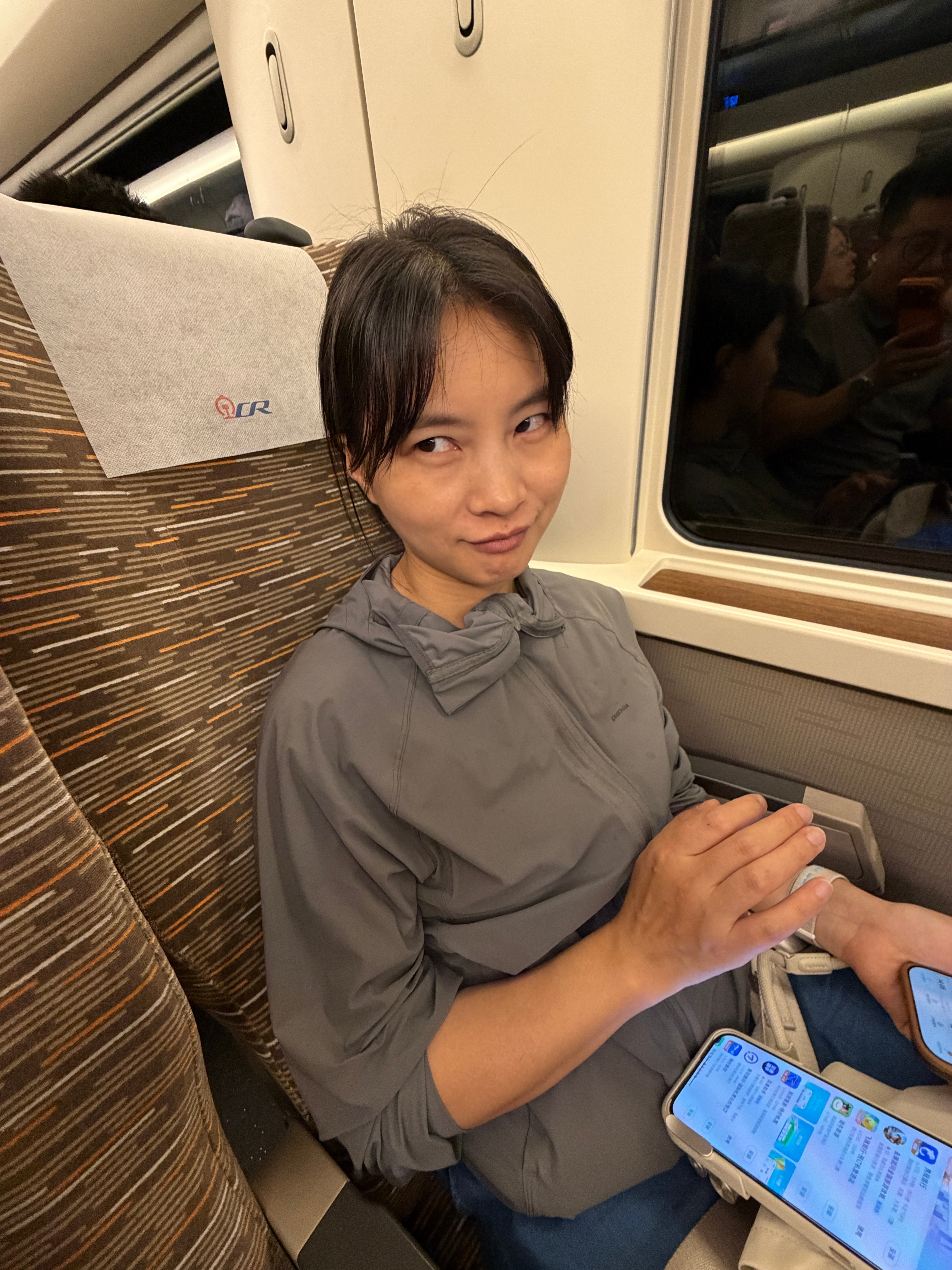 李老师真牛啊、有多牛呢？ 我们今天要坐高铁去简阳南、然后从简阳南去天府...