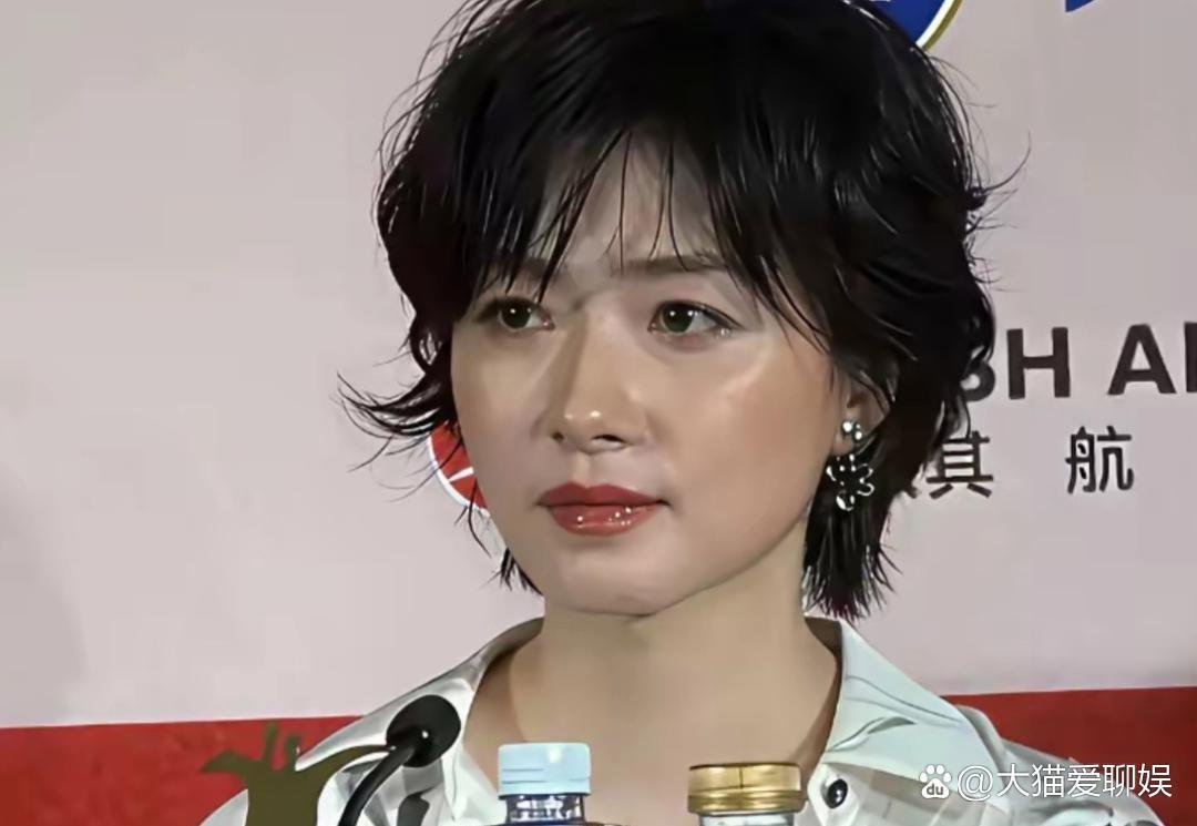 万茜没﻿开美⁠颜⁠，也没﻿﻿加滤镜，这⁠‏‎就﻿﻿是她﻿‎最真实‎的‏样⁠子。﻿