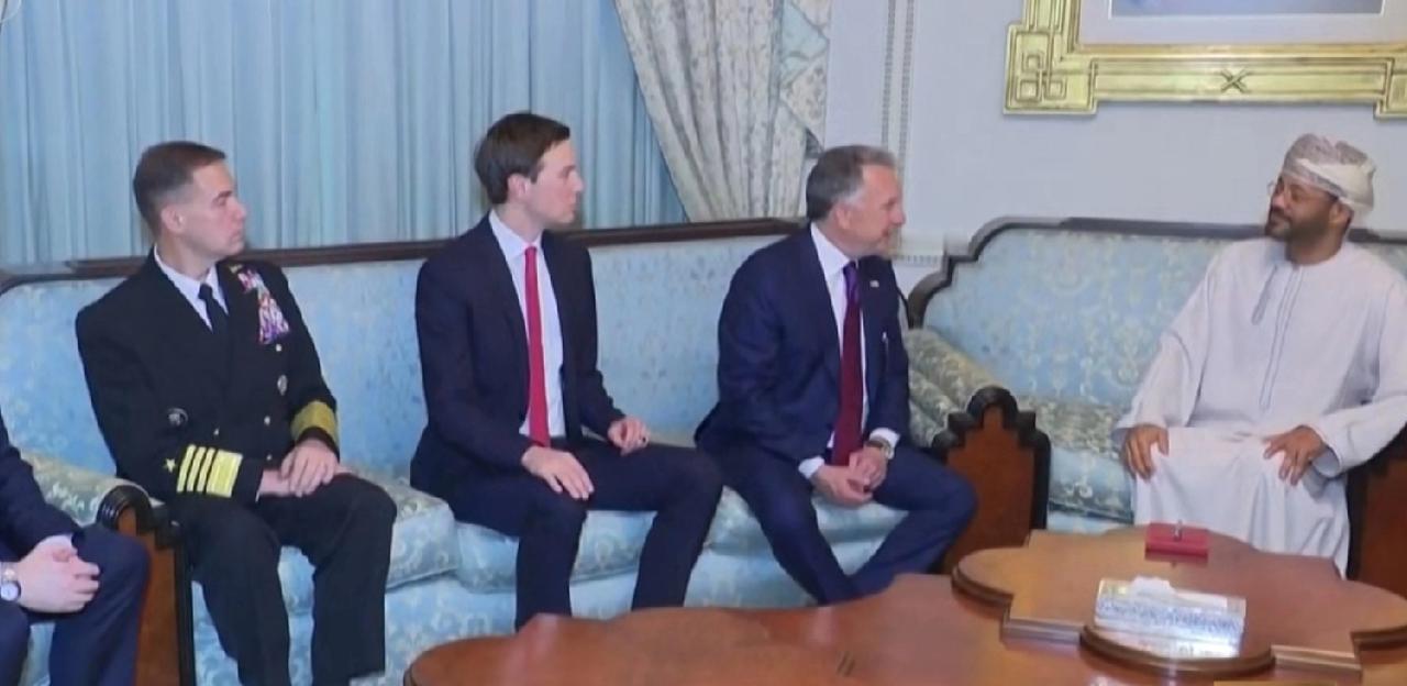 以媒第十五频道报道，美方悄悄向伊朗传递信息，要求伊朗做一些妥协，做出一些严肃且有