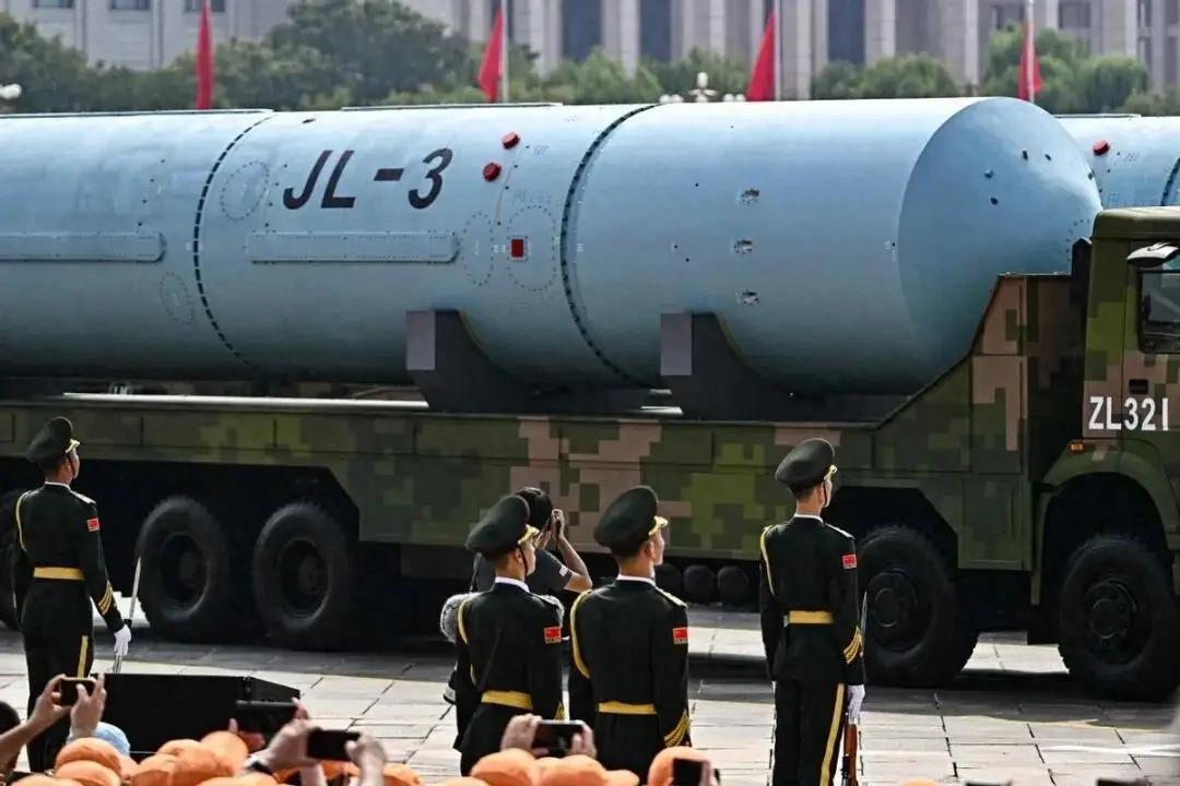 中国九三阅兵二十多天后，美国俄罗斯都有了举动，美国是暗指中国，俄罗斯直接面对欧州