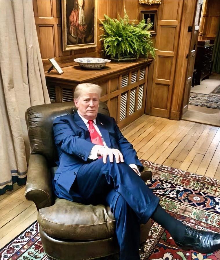 又又又变了！美国总统特朗普在社交平台上宣称，他计划针对来自欧盟的商品征收50%的
