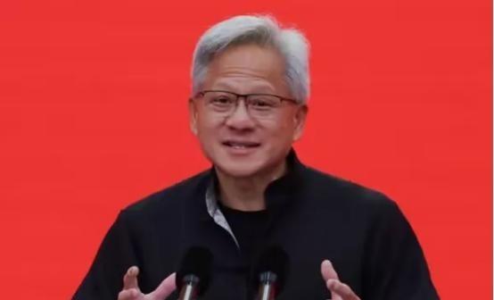 真吓我一跳！难怪美国急着要卖H20芯片呢，据报道，这种芯片价格在每片10