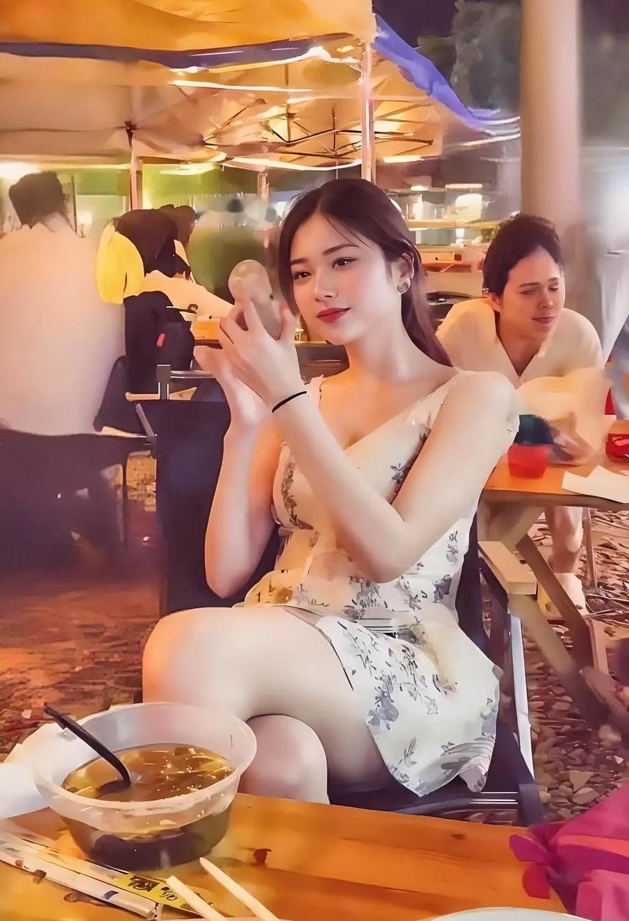 相亲女一句“没钱相什么亲”，刺痛了多少男人的心……相亲时，对方丢来一句：“没