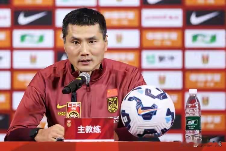 邵佳一作为国足主帅的第一期集训选将范围是在剔除U23国足踢亚洲杯集训外的“适龄”
