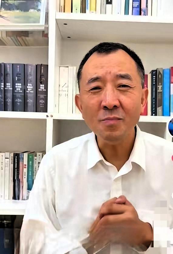 现在还有人敢说“当官就是为了捞好处”吗？陈行甲用一辈子证明，清白从来不是说说