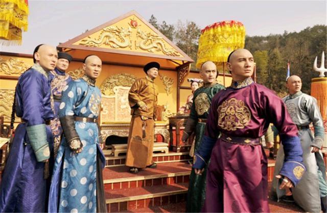 康熙最聪明的儿子，手握兵权却不参与党争，活到78岁，受乾隆尊敬康熙二十四年