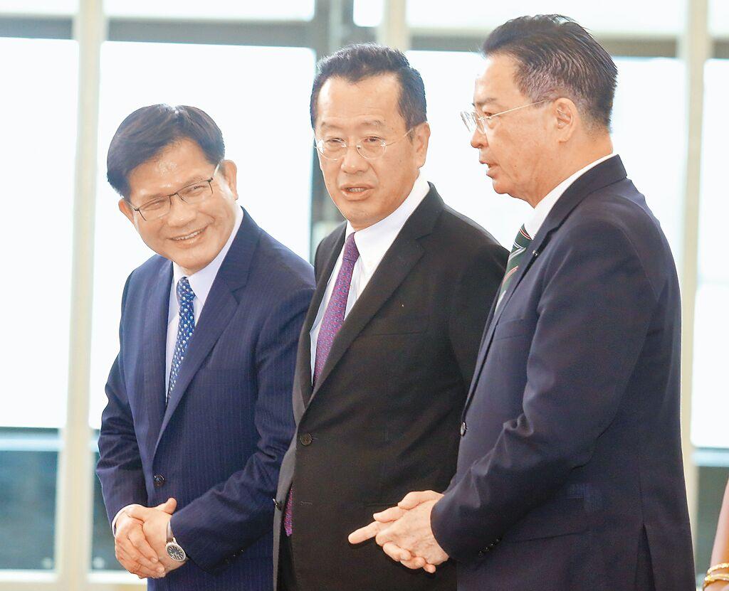 台当局「龙燮斗」传闻未歇，有心人士又透过周刊指称赖清德8月出访受阻，是因林佳龙事