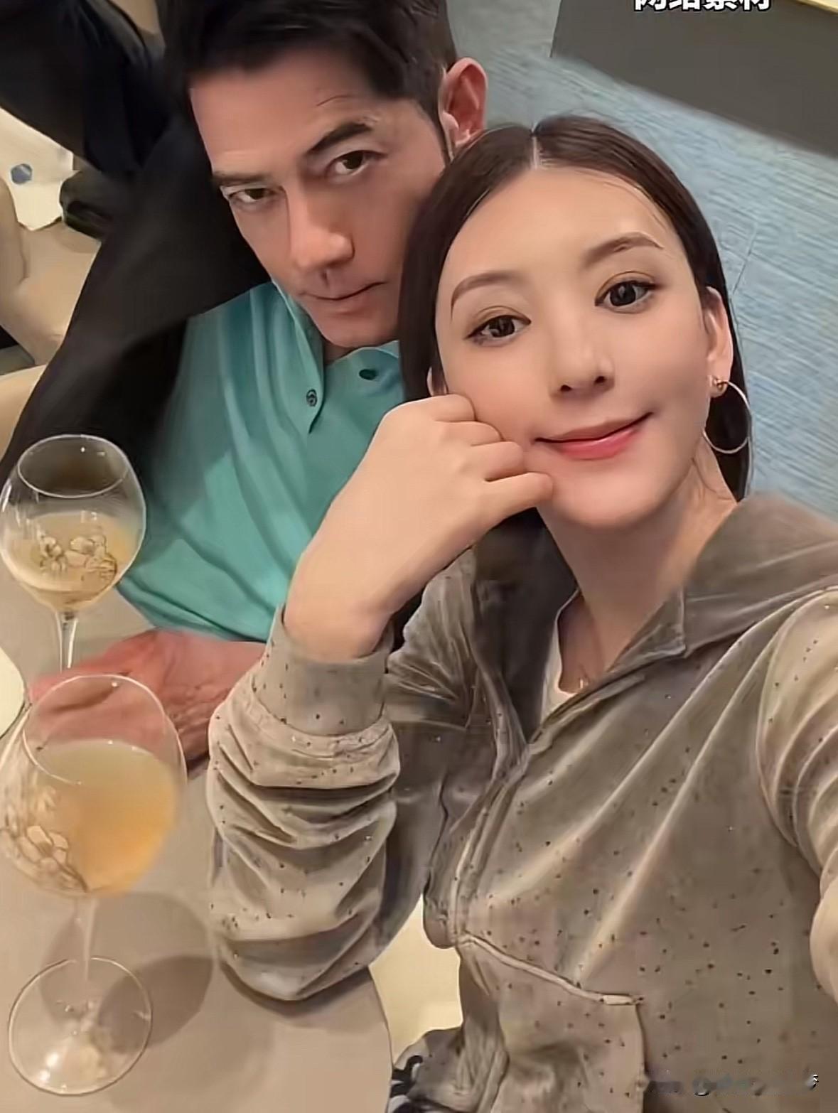 郭富城凌晨为方媛庆生“祝老婆生日快乐，身体健康，心想事成”方媛这组天使羽翼大