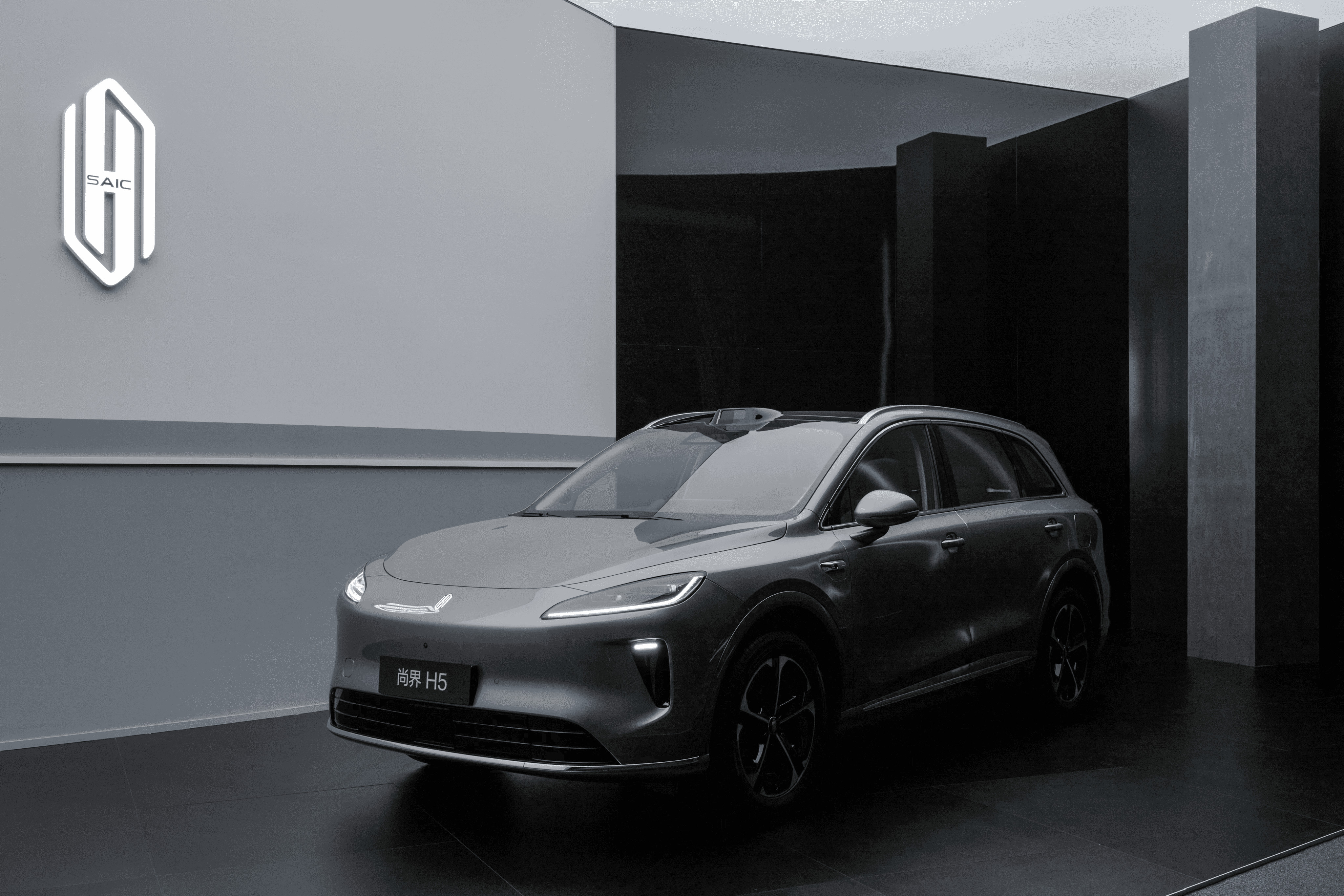 2025年选车又多了个“闭眼入”的选项！20万级价位，尚界H5用上了HUAWEI