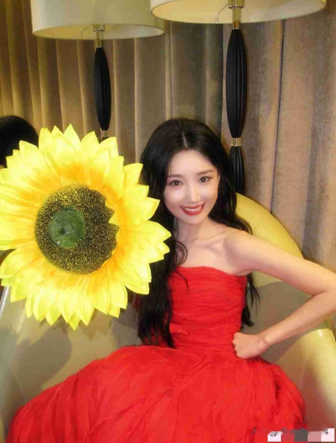 我的今日状态：😁轻松愉快我这里的天气：☀️晴天《毛晓彤的“叶思北”限定浪