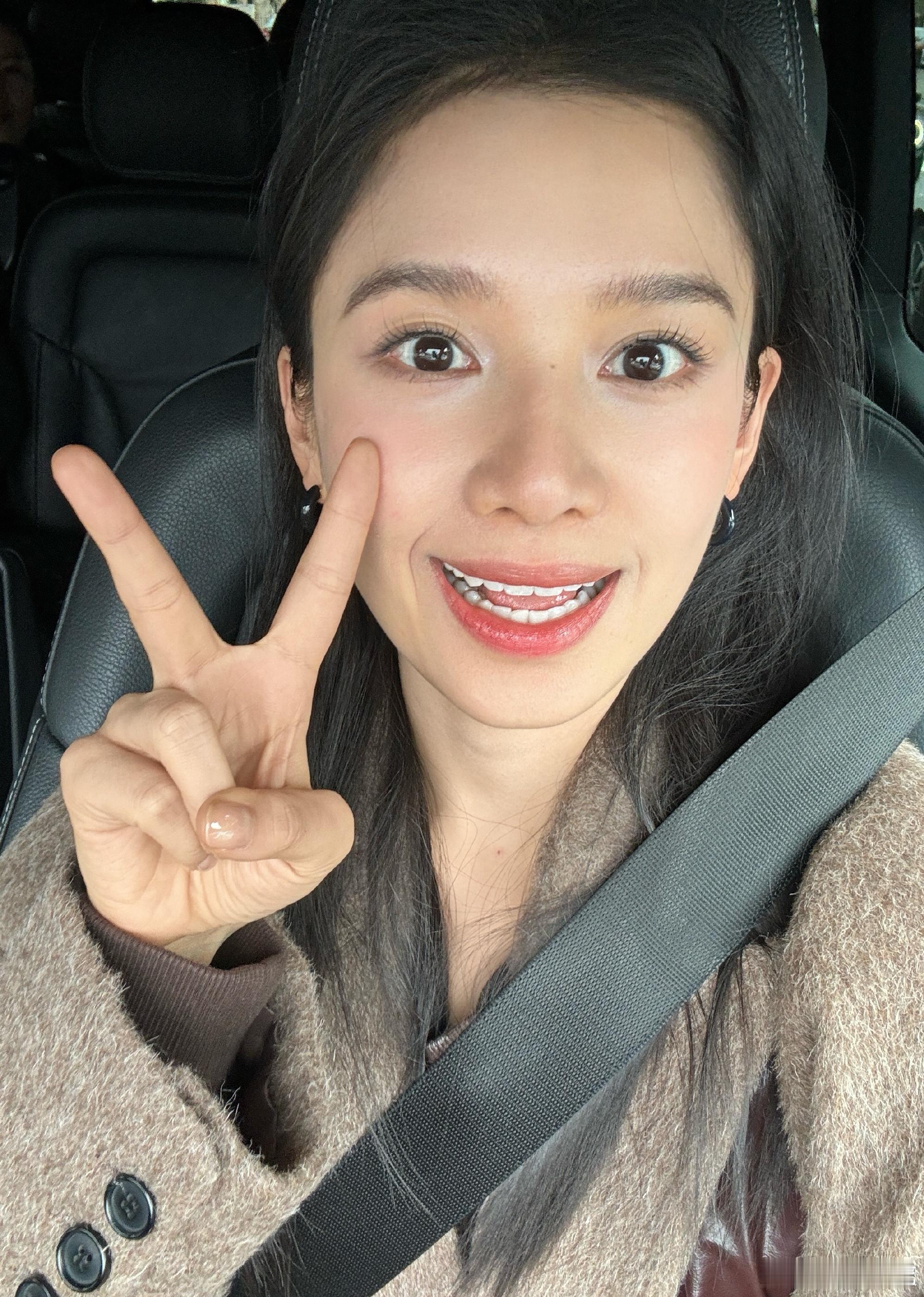 张婧仪刘浩存赵今麦营业​​​