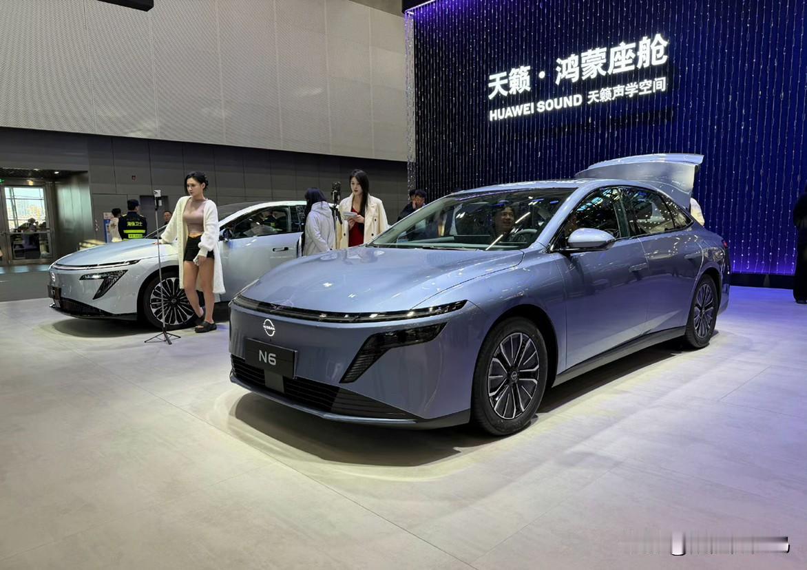 5年前，谁能想到天籁12.99万的起售价，还标配鸿蒙座舱和HUAWEISOUN