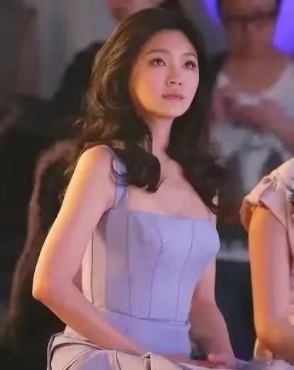 大S的最后三年，可以说一切都在她的意料之外。她眼里那个“卖酸辣粉的”前夫，突