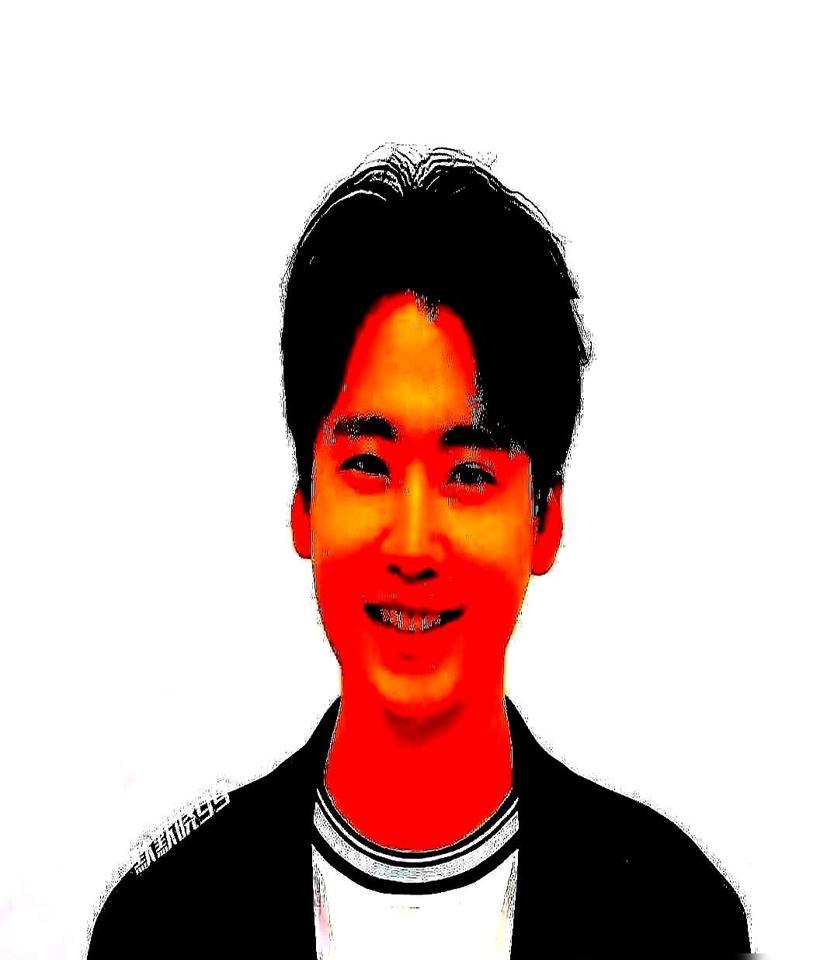 你敢信？郭麒麟对着于谦喊“我爸搭档”，台下老相声艺人全笑了！他的正式师父是亲