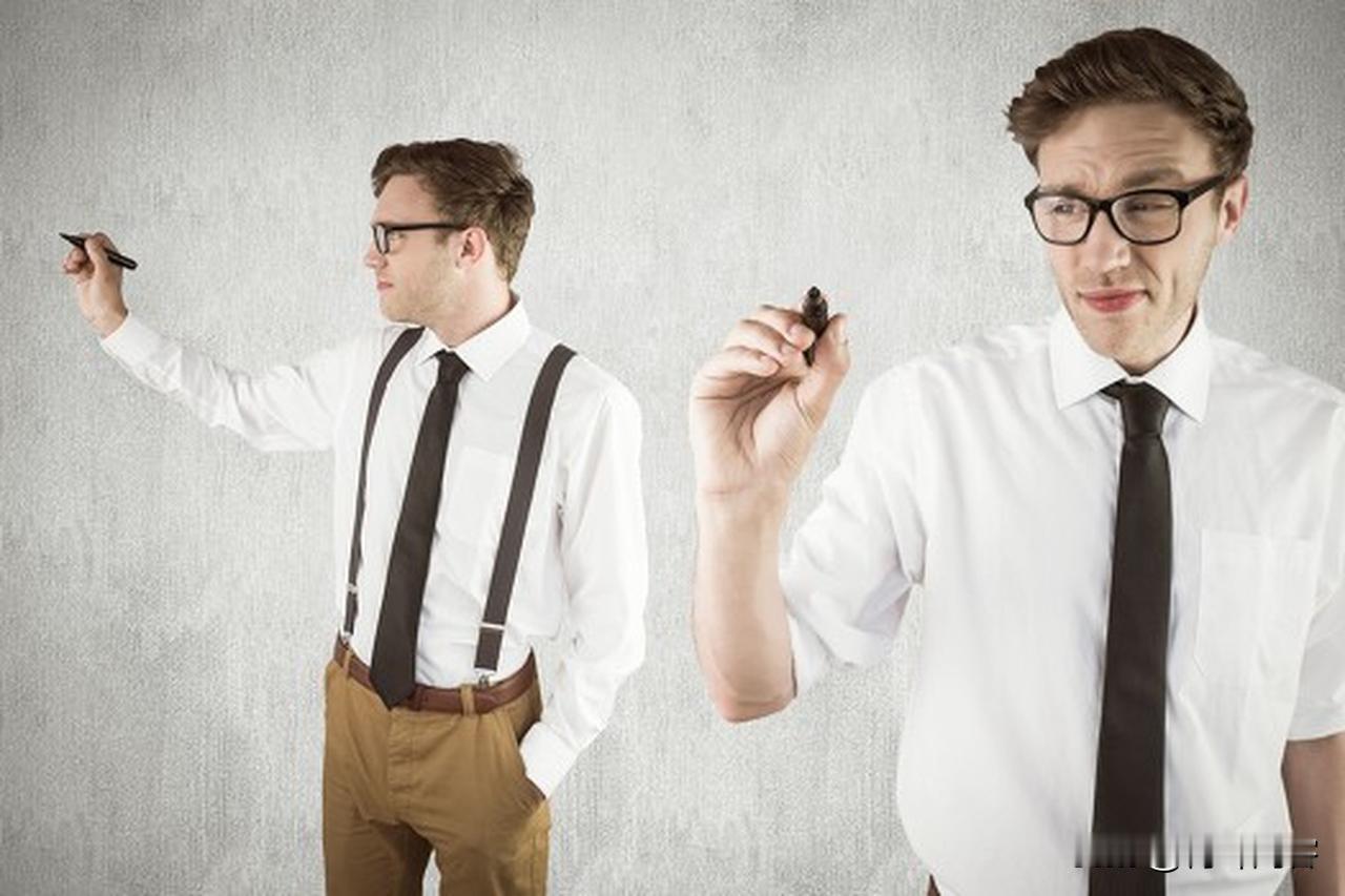 社会是对中小学教师充满了敌意，对大学教师充满敌意应该是不明显。对中小学教师充满