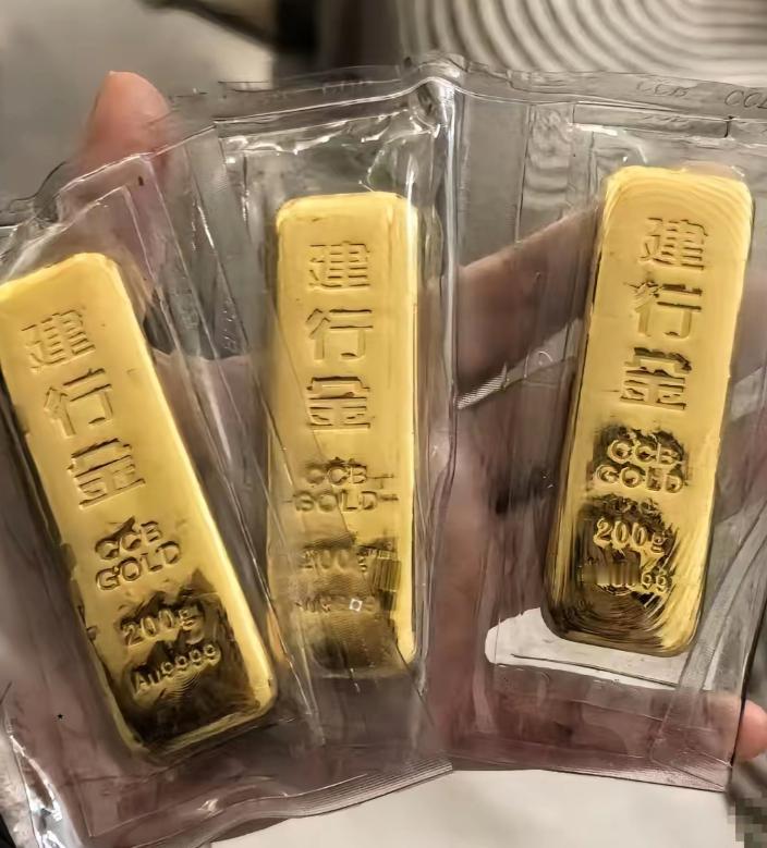 9月1日这波黄金下跌，真正难受的不是昨天才买的人，而是前面在高位不断加仓的人。