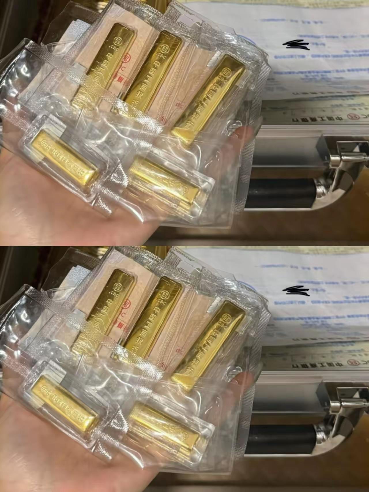 今天的黄金价格真是跌惨了，一大早还是940一线，结果一路狂泻，到了921.5.