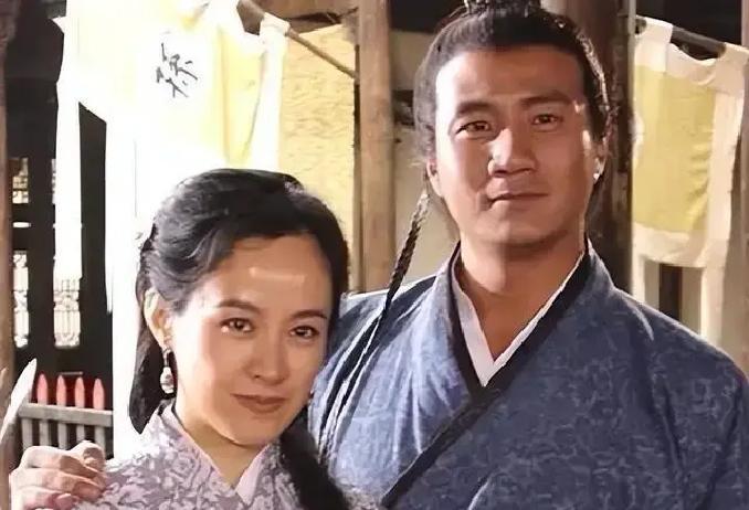 史上最霸气的改名——元末，朝廷病入膏肓，百姓易子而食，朱重八做了一个决定：“我要改名！”他把决定告诉