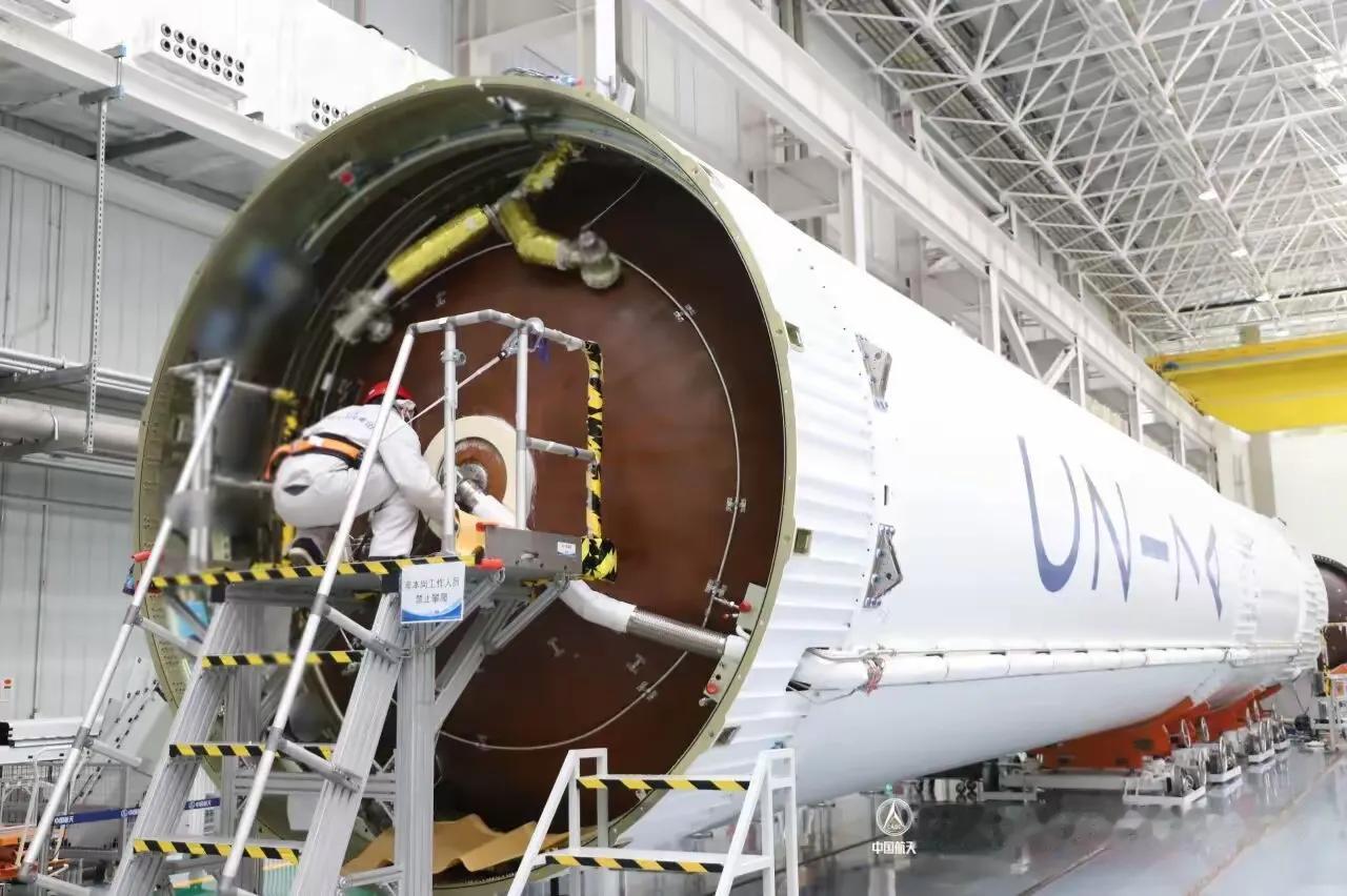 好家伙，刚发射了一颗大黑星，天链三号01首发星入轨成功。7月29日海南文昌卫星发
