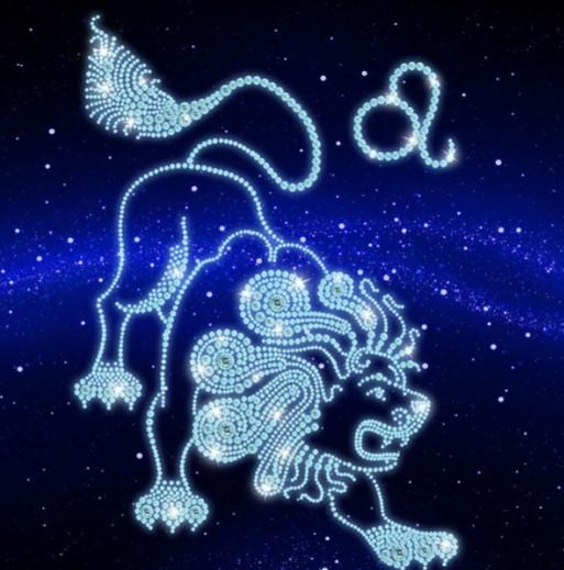 狮子座（7.23–8.22）外表霸气爱面子，其实内心藏着很多不为人知的一面。摸清