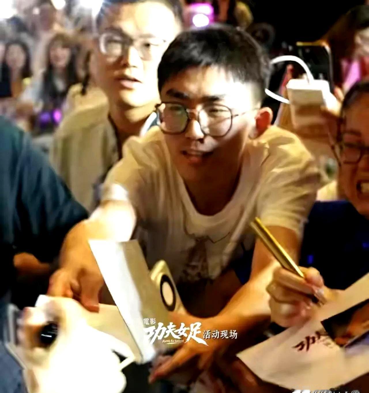 随手在一张白纸上签个字，转头就可能莫名其妙背上几百万的巨债，这事儿你敢信？前阵