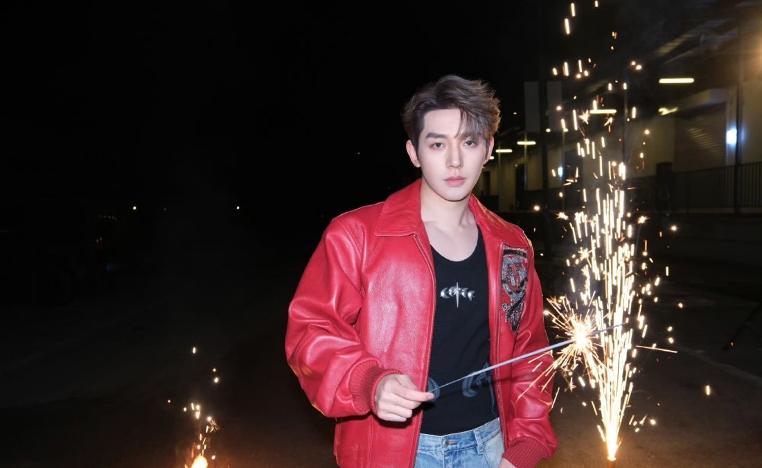 邓为愿我们的2026年，好好吃饭！好好睡觉！快快乐乐健健康康平平安安！