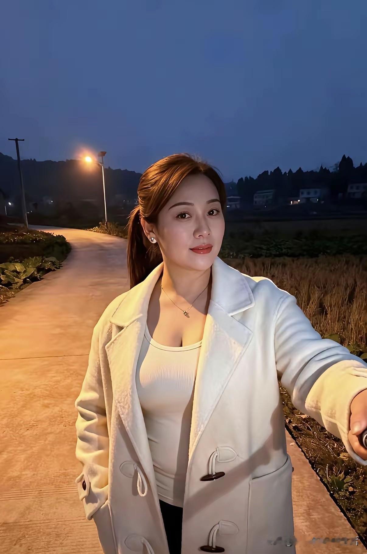 女人的价值终归结底就只有一点那就是X价值除了这点破事之外其他就没有了可