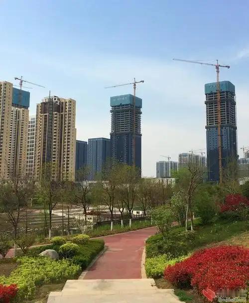 今后五到十年襄阳和宜昌，哪个城市会发展的更快更好？未来5年：宜昌增速大概率