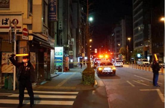 中国公民东京街头被劫驻日本大使馆再次提醒中国公民近期避免前往日本 1月