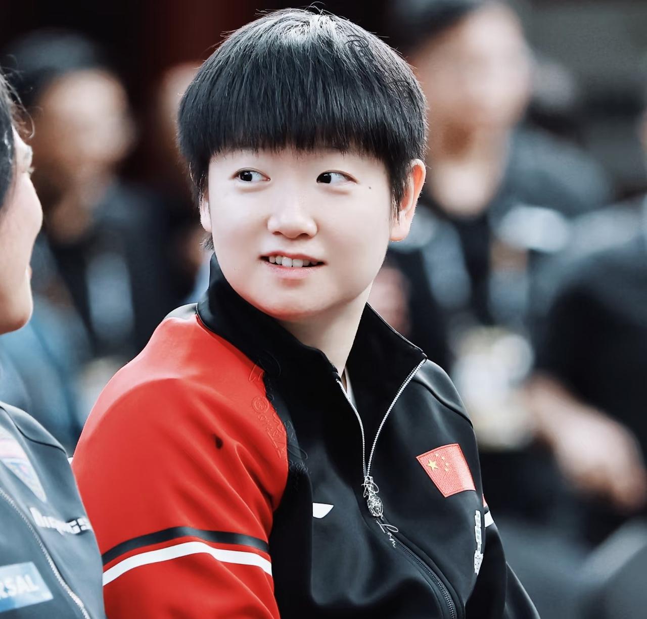 孙颖莎真的很特别作为一个女孩不能用漂亮去形容她，只用可爱也形容不了她，都