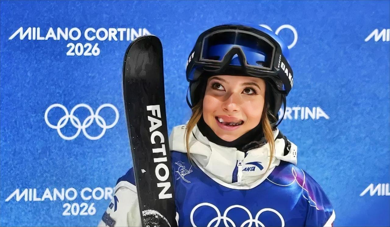 燃爆！中国四朵金花全员晋级冬奥U型场地决赛，谷爱凌失误后逆袭太解气米兰冬奥