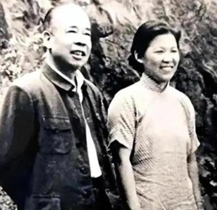 1988年，杨尚奎遗孀水静要去美国，李先念得知后，立马下令：“查查领事馆发证的人