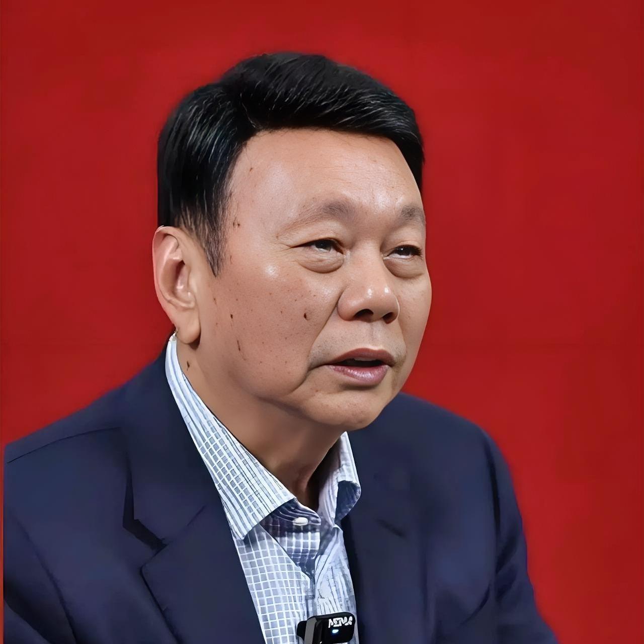 全村人等他破产，他却靠“犯傻”年入80亿都说无奸不商。但福建漳州这位老板，偏