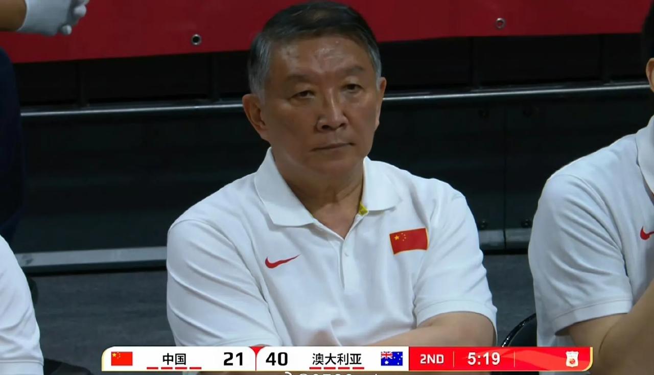 半场结束，中国女篮输了20多分！显然，就目前这个阵容，中国女篮几乎不能与澳大利亚