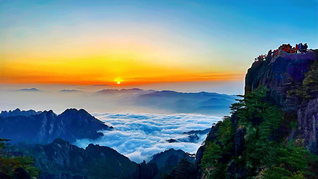 老友们，我在黄山脚下开了家民宿，就为了这一口地道徽菜，你们可得来尝尝！🏔️😋