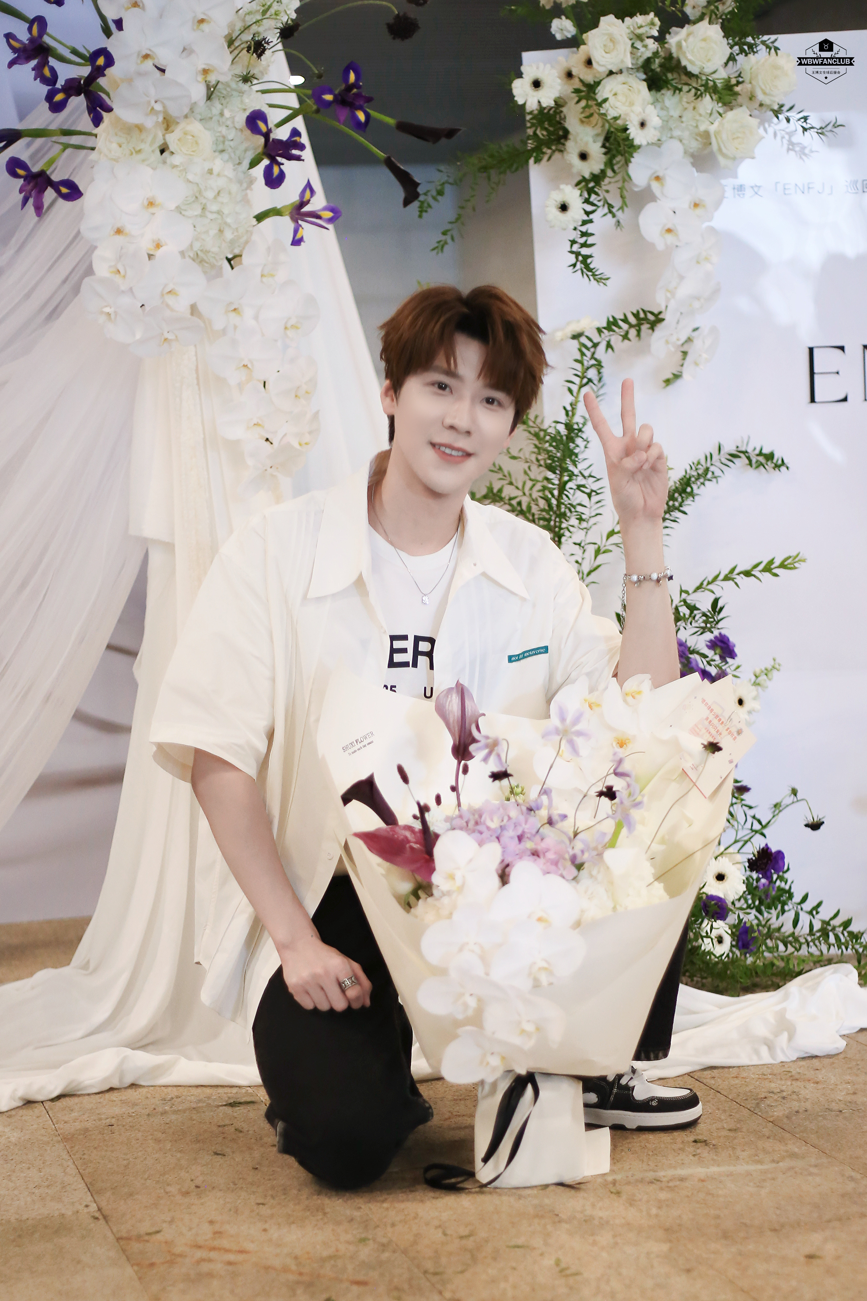 王博文ENFJ🤩王博文四季里的光260919|「ENFJ」郑州站上班