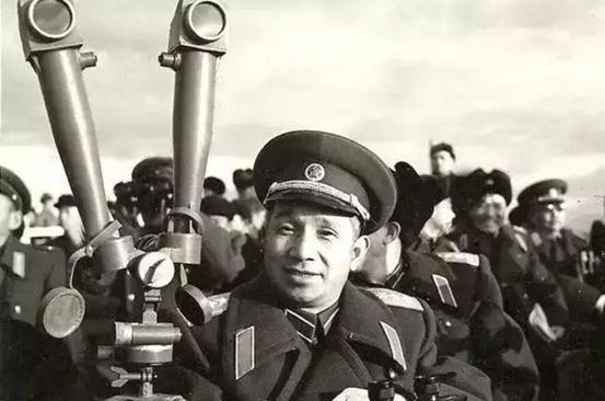粟裕打仗牛在哪里？三大用兵特点，造就了彪炳军史的一代战神“1948年9月下旬的