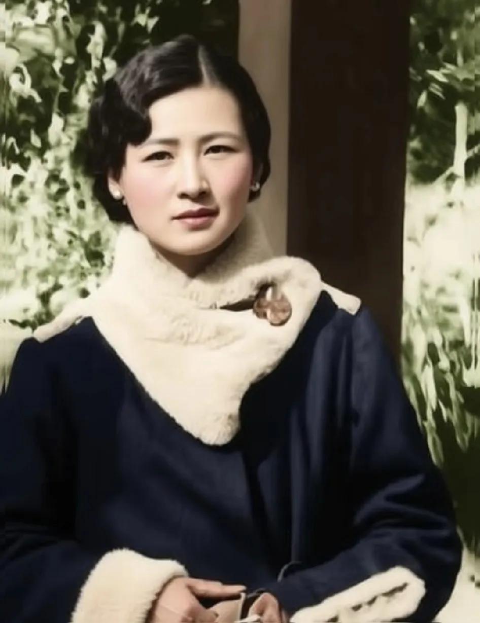 经过复原的林徽因，真是气质如兰。要是真实的林徽因真长这样，那我就理解了她是徐志