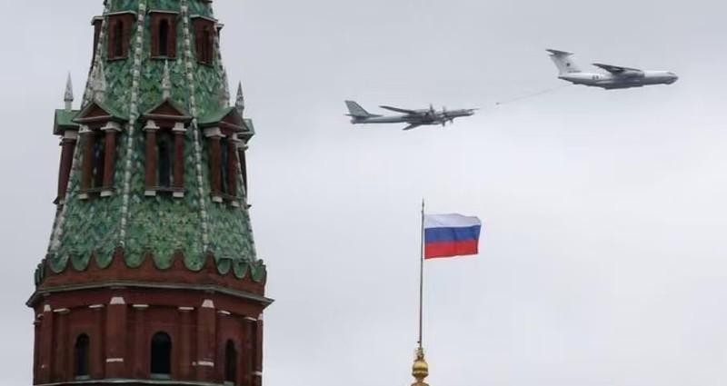 俄罗斯的野心非常大！实际上，俄军距离乌克兰首都基辅非常近，但俄罗斯迟迟没有对基辅