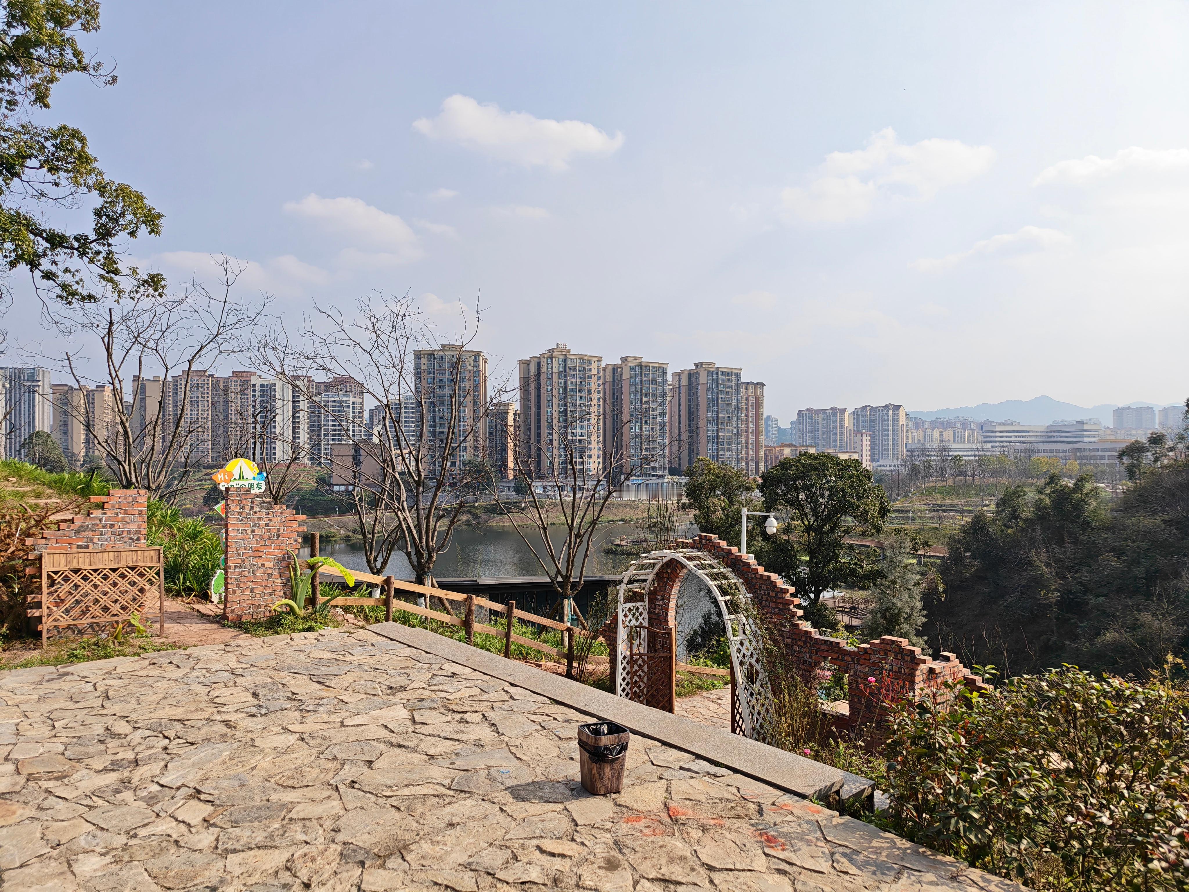 四川人喜欢干啥？晒太阳喝茶