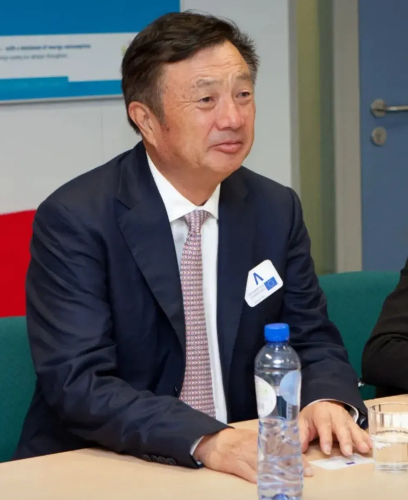 他一般是不见媒体的，多少年都是如此。这次接受了官媒人民日报的专访，是因为人民日