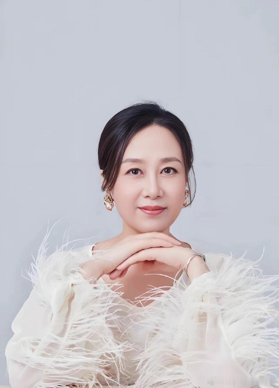 大家有没有觉得，就演唐嫣老妈这演员吴玉芳，只要是她演的剧，无论在剧中演谁的妈妈，